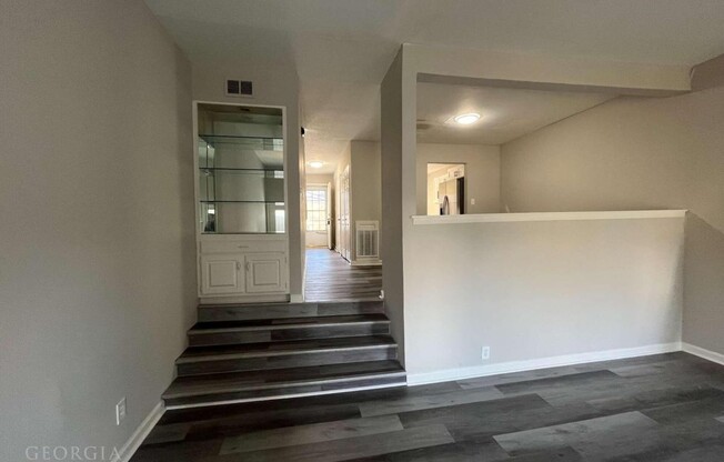 45 SANDALWOOD CIR