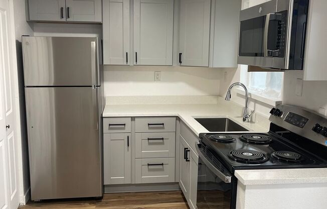 R2212 - Pinewood Apartments