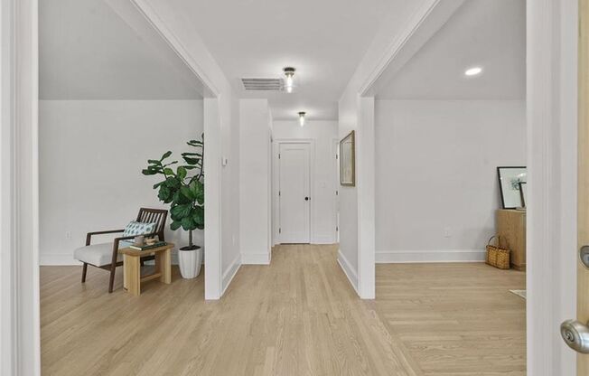 Designer Living with Charm in North Buckhead