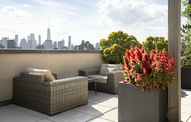 1 bed, 1 bath, $4,275, Unit 7F0
