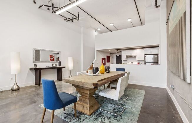 5701 INTERNATIONAL BLVD