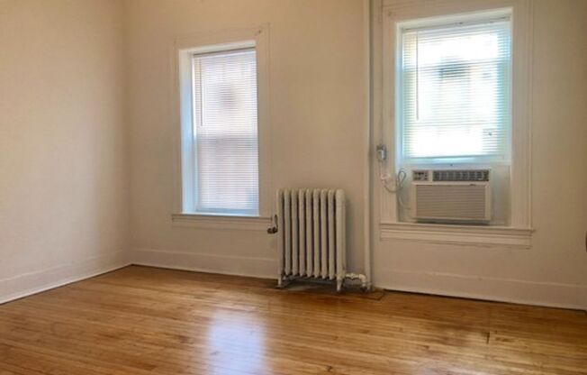 2 beds, 1 bath, 764 sqft, $1,599, Unit 1301-76
