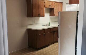 1 bed, 1 bath, 900 sqft, $975, Unit B