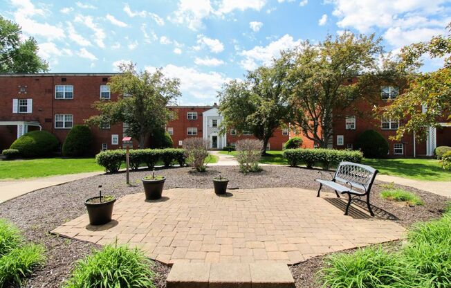 1 bed, 1 bath, 510 sqft, $910, Unit B06