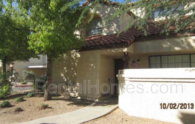609 E MESQUITE Circle