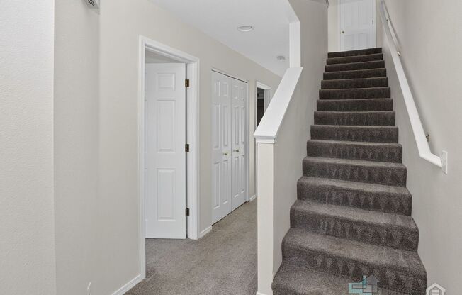 3 beds, 2 baths, 1,250 sqft, $2,600, Unit 228 - Wegner