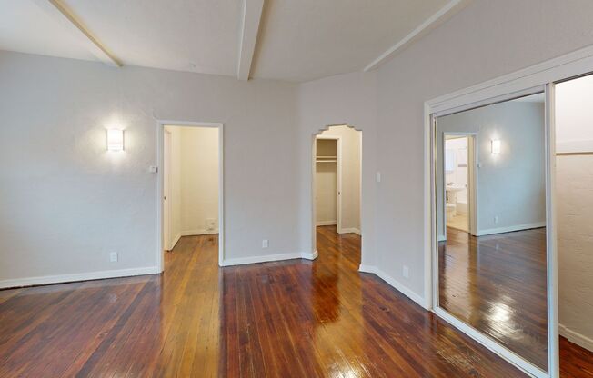 CCD - Country Club Dr. Apts.