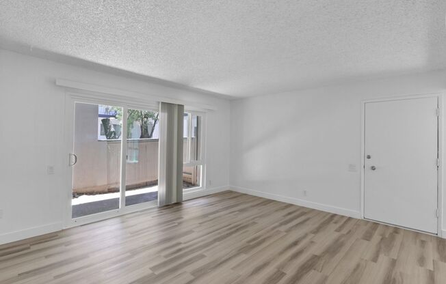 1 bed, 1 bath, 660 sqft, $1,500, Unit 160