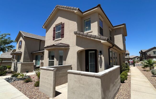 4 bed, 3.5 bath, 2 car garage for rent!