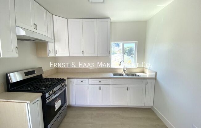 1145 1/2 FREEMAN AVE