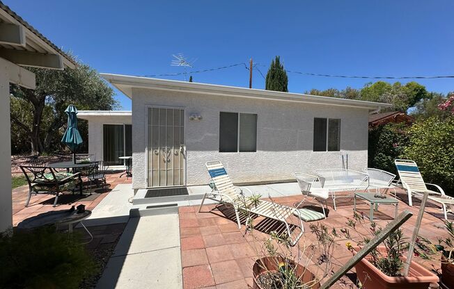 1 Bedroom Casita with Pool Access!