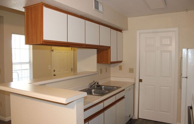 2 beds, 2 baths, $1,845, Unit APARTMENT 628