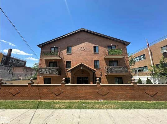 75 48 PARSONS BLVD