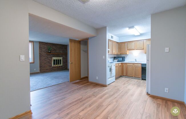 3 beds, 2 baths, 1,350 sqft, $1,460, Unit C-70