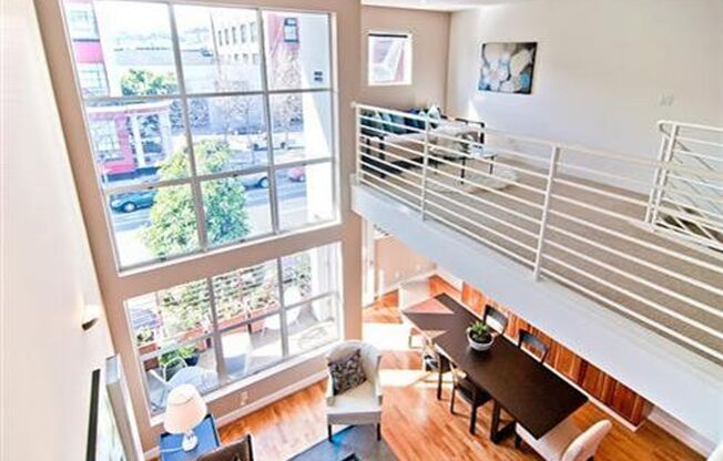 Bi-level Live/Work Loft w/Enclosed Primary Suite~Parking~Storage Locker~AMSI Jules Clark