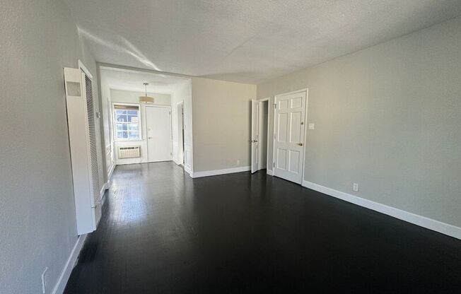 1325 HIGHLAND AVE