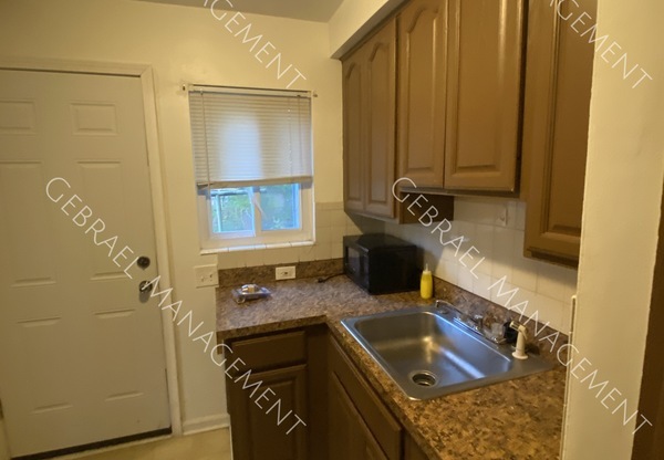 17204 BIRCHCREST