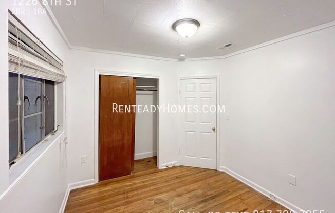 2 beds, 1 bath, 1,572 sqft, $1,350, Unit 1226 8th St - Main House