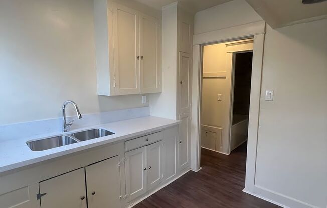 448 W. 51st St.