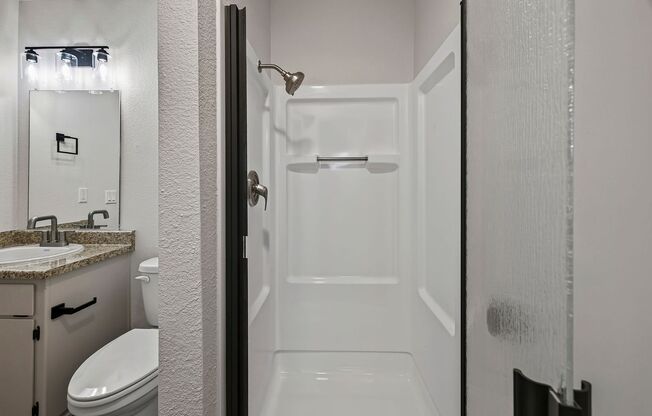 2 beds, 2 baths, 867 sqft, $1,725, Unit 74