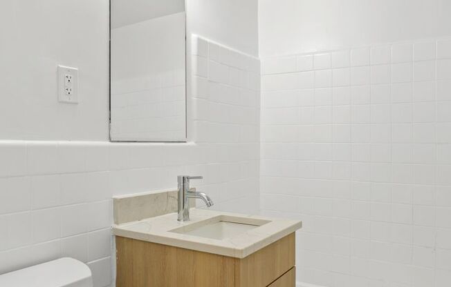 3 beds, 2 baths, 813 sqft, $3,750, Unit 114