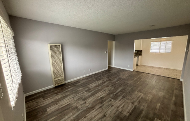 3313 W ARTESIA BLVD