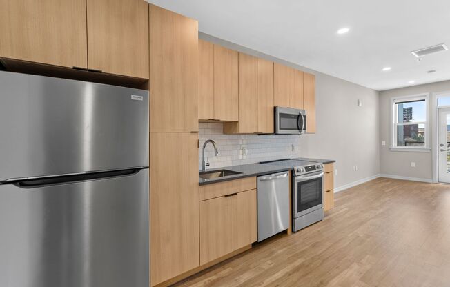 1 bed, 1 bath, 614 sqft, $2,140, Unit 427