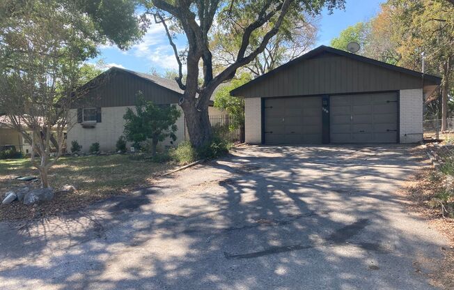 Rare find on the Hill with "Island" Access!! Cute Farmhouse Style Kitchen &  Dining Room /Fridge, Washer, Dryer Included, Large Yard/ NBISD