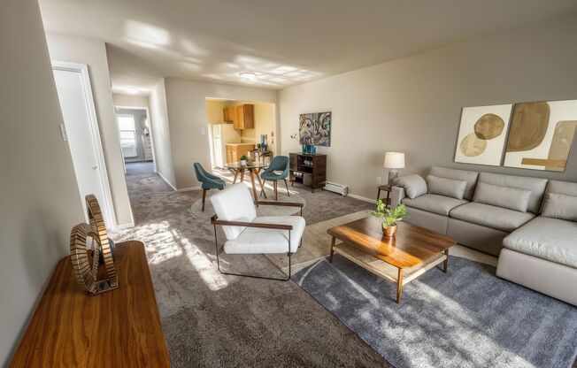 1 bed, 1 bath, 725 sqft, $1,219, Unit E02