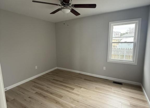 2 beds, 1 bath, $1,800