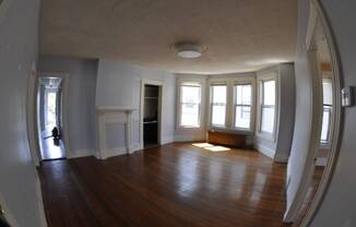 10 Lincoln Ave.