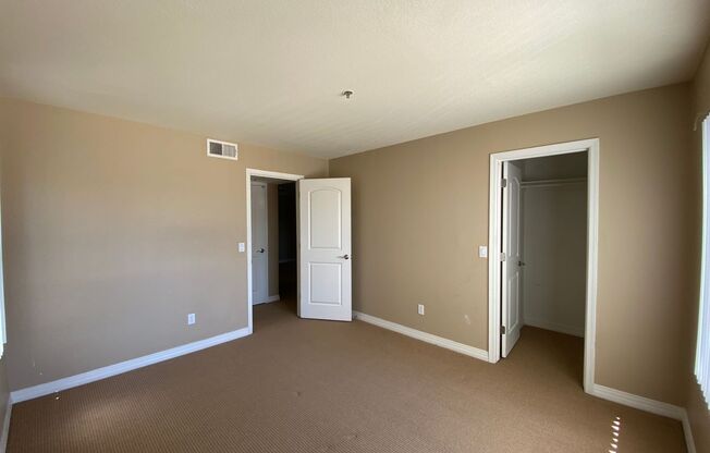 2 beds, 2 baths, $1,395, Unit APARTMENT 222