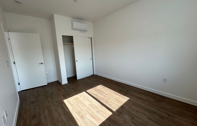 2 beds, 2 baths, 902 sqft, $3,070, Unit 2112-104