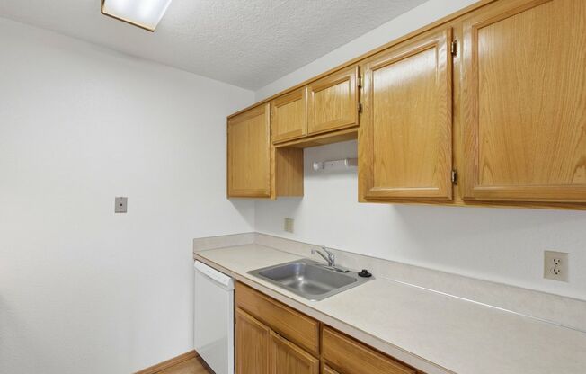 1 bed, 1 bath, 420 sqft, $1,175, Unit 14