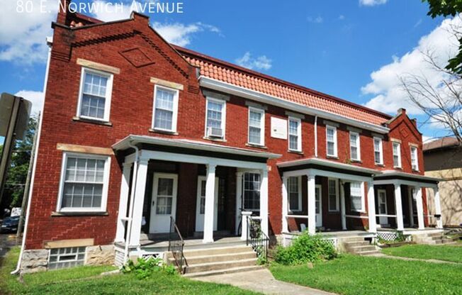 80 E NORWICH AVE 