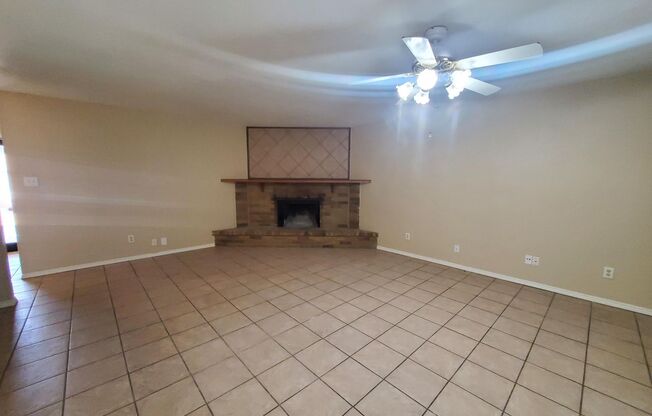 3 beds, 2 baths, $1,895