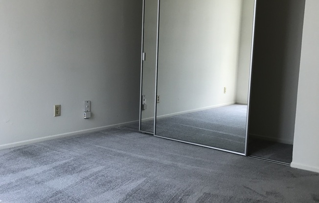 2 beds, 2 baths, 1,000 sqft, $2,875, Unit 201
