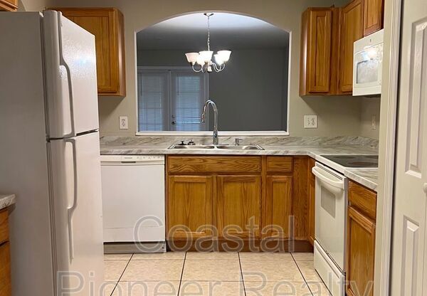 8103 N 12 ST