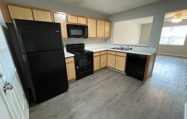PRE-LEASING FOR AUGUST 2025! 1/2 OFF SECURITY DEPOSIT SPECIAL! Save $750 up front!