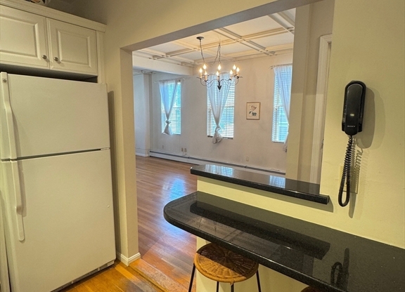 404 BUNKER HL ST