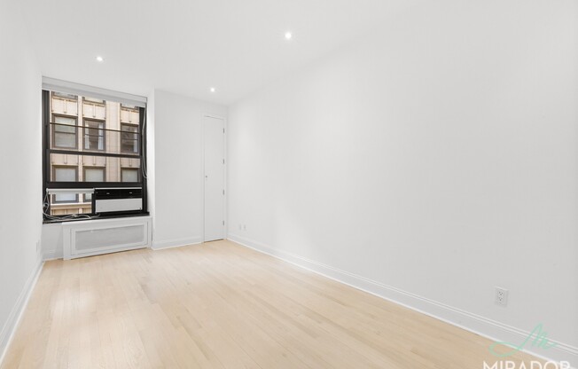 1 bed, 1 bath, $6,200, Unit 9G