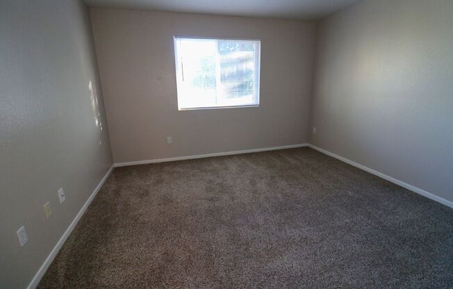 2 beds, 2 baths, 930 sqft, $1,795, Unit T2112