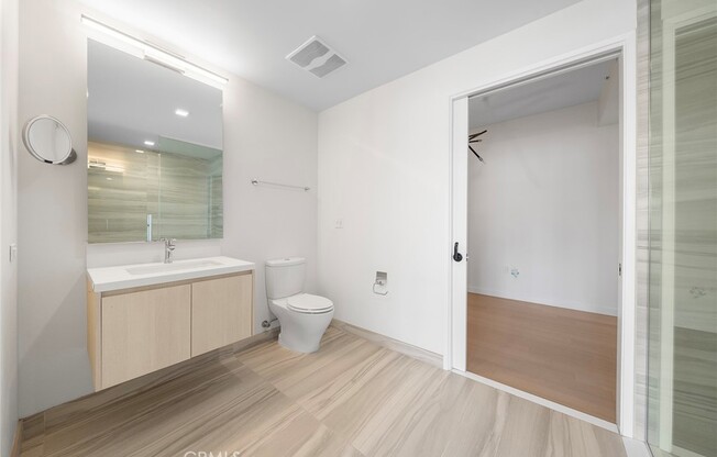 1 bed, 1 bath, 840 sqft, $3,500, Unit 1208