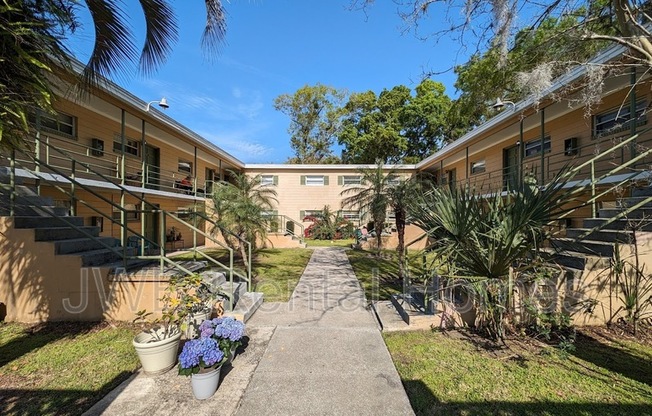 2775 Herschel Street