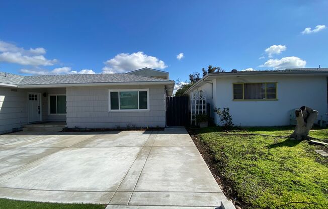 New Build (2022)!! 4BD/2BA, Great Views!!