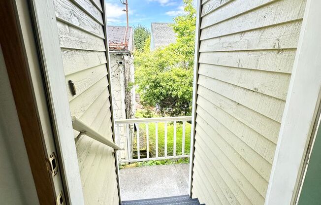 Queen Anne Six