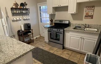 2 beds, 1 bath, $2,500