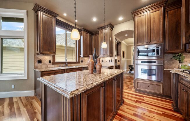 4 beds, 3.5 baths, $4,895