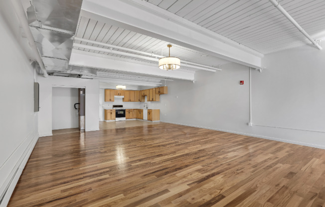 83 MAIN ST