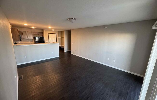 2 beds, 1 bath, 966 sqft, $1,175, Unit 3501-103